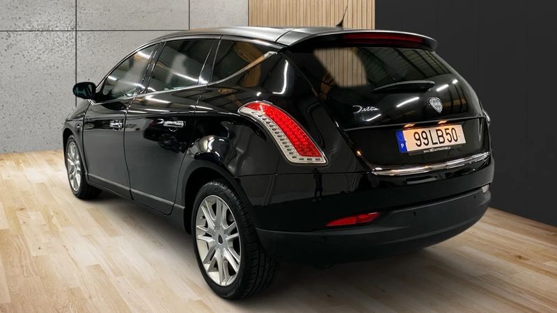 Lincoln LS • 2010 • 132,461 km 4