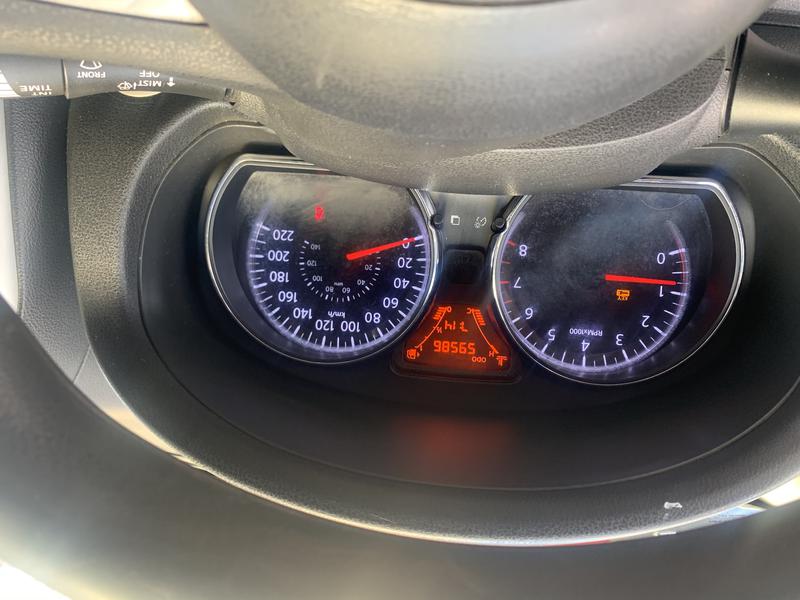 Nissan Versa • 2004 • 59,586 km 2