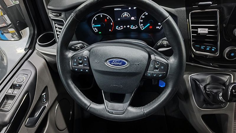 Ford Tourneo Custom • 2021 • 48,258 km 11