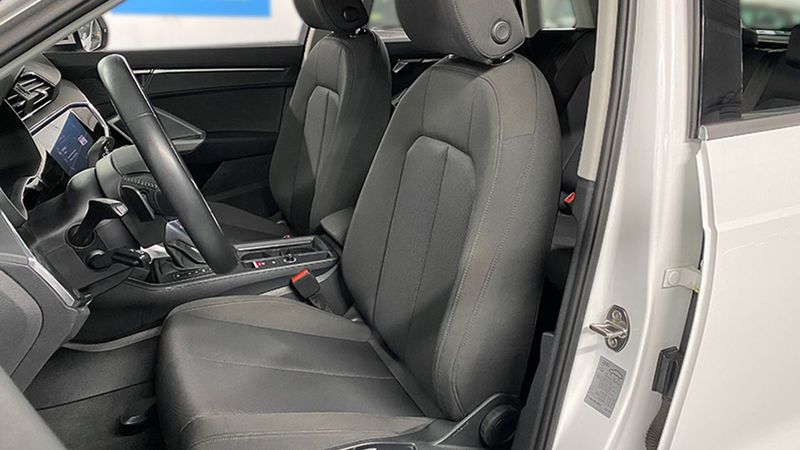 Audi Q3 • 2020 • 40,219 km 11