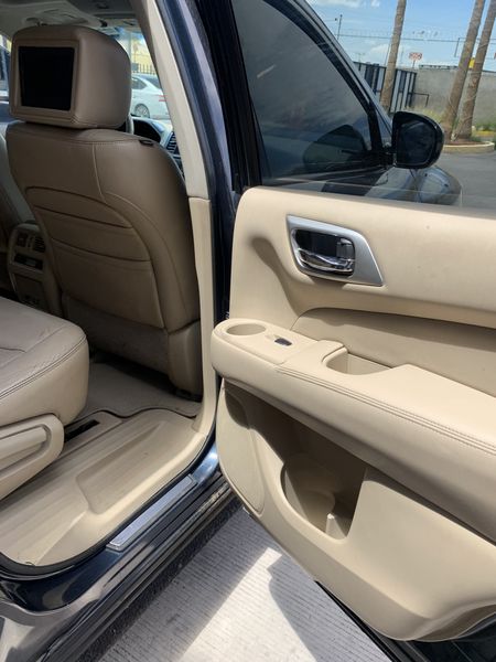 Nissan Pathfinder • 2013 • 93,800 km 6