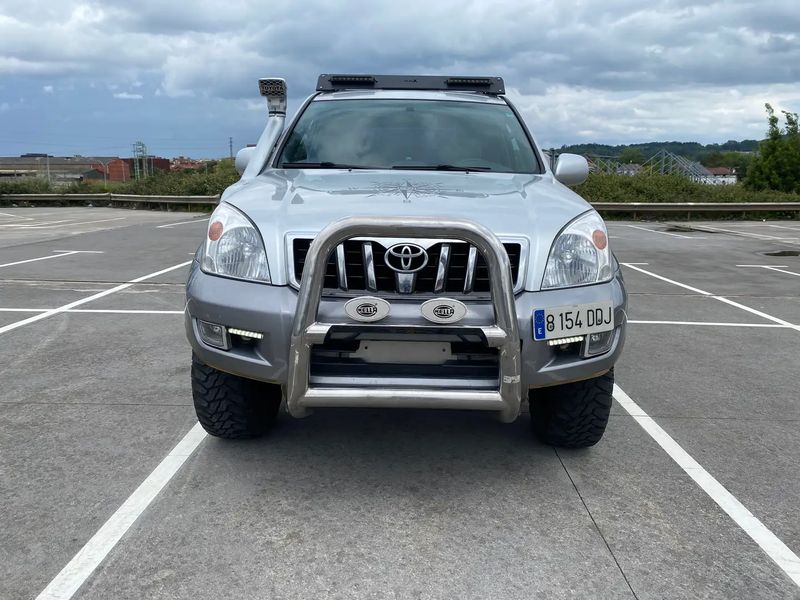 Toyota Land Cruiser • 2004 • 6,000 km 2