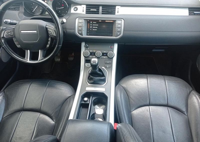 Land Rover Defender • 2016 • 130,000 km 3