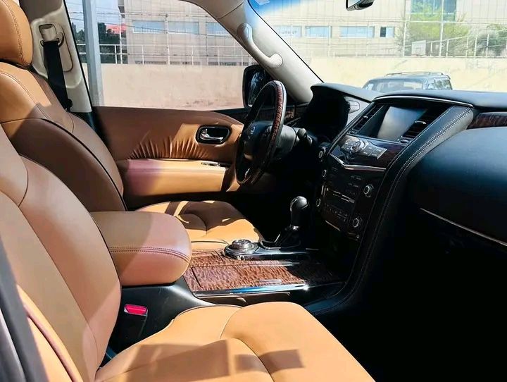 Nissan Patrol • 2016 • 43 km 2