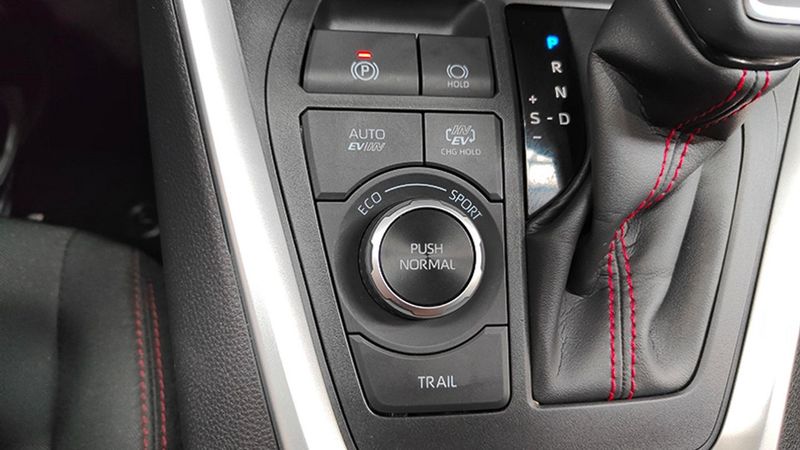 Toyota RAV4 • 2023 • 42,000 km 8