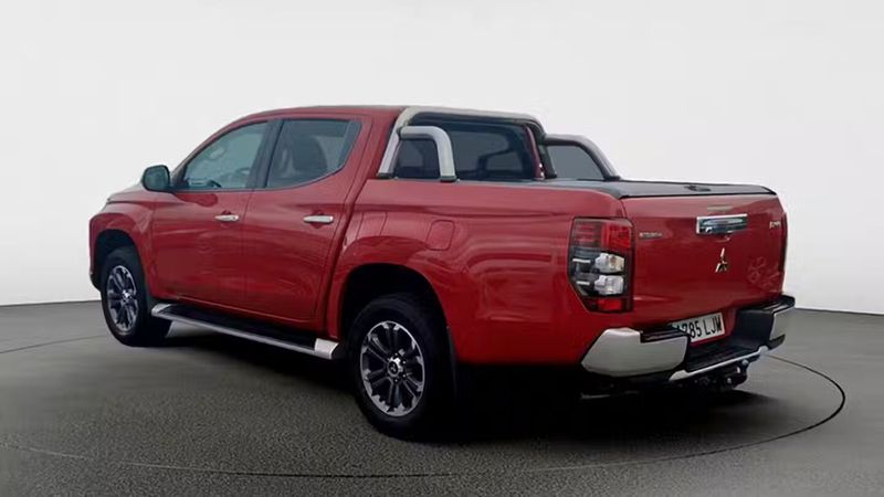 Mitsubishi L200 • 2020 • 121,530 km 4