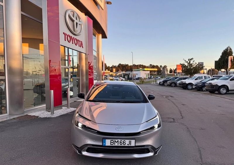 Toyota Prius • 2024 • 55,000 km 5