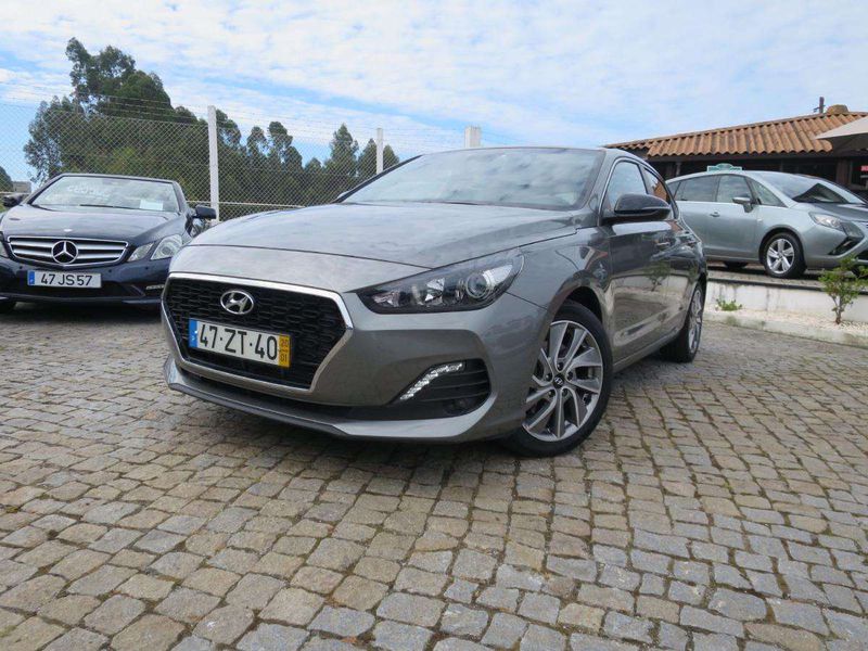 Hyundai i30 • 2020 • 8,600 km 2
