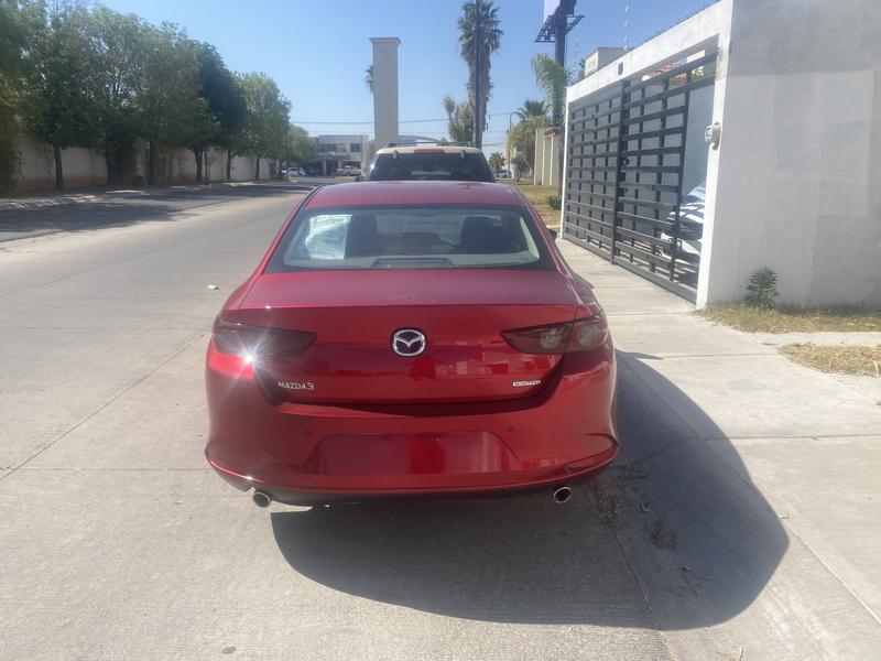 Mazda 3 • 2020 • 12,800 km 4