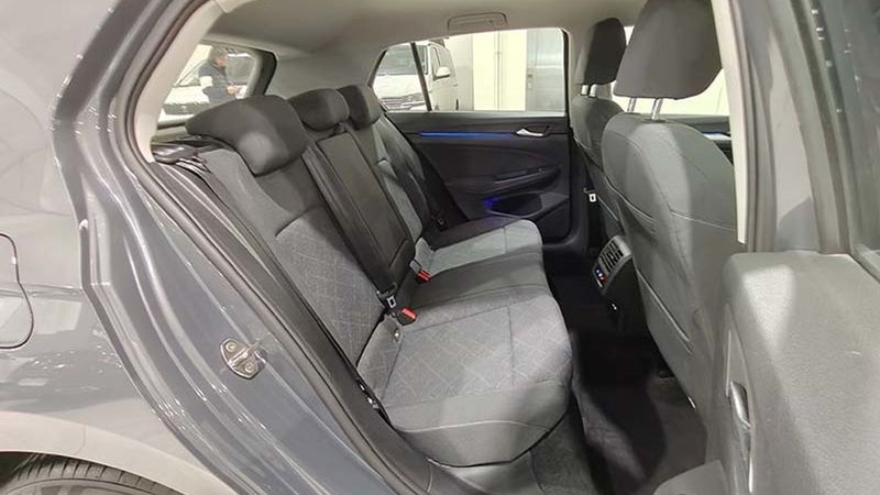 Volkswagen Golf • 2022 • 9,008 km 18