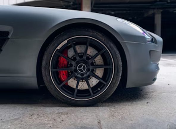 Mercedes-Benz SLS AMG GT • 2013 • 70,000 km 26