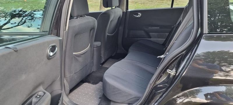 Renault Mégane • 2003 • 290,000 km 7