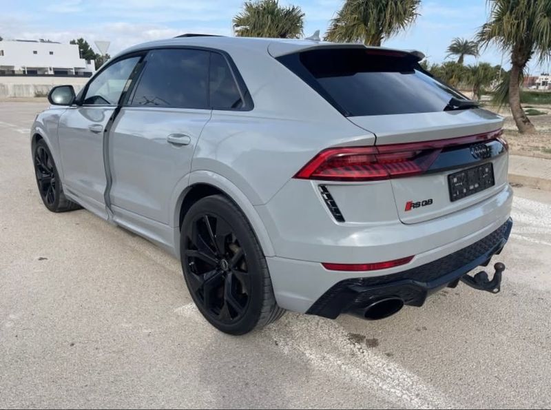 Audi RS Q8 • 2023 • 29,500 km 6