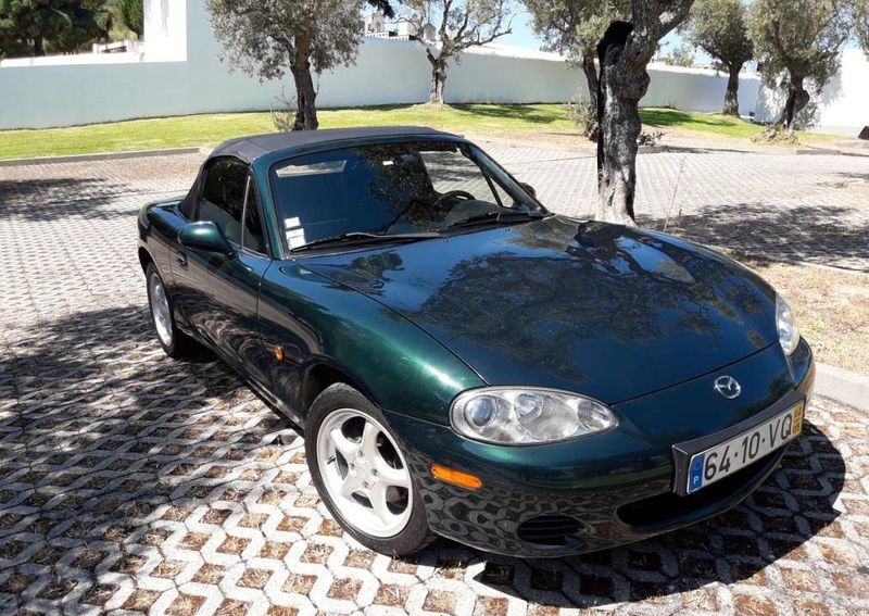 Mazda MX-5 • 2002 • 111,000 km 1