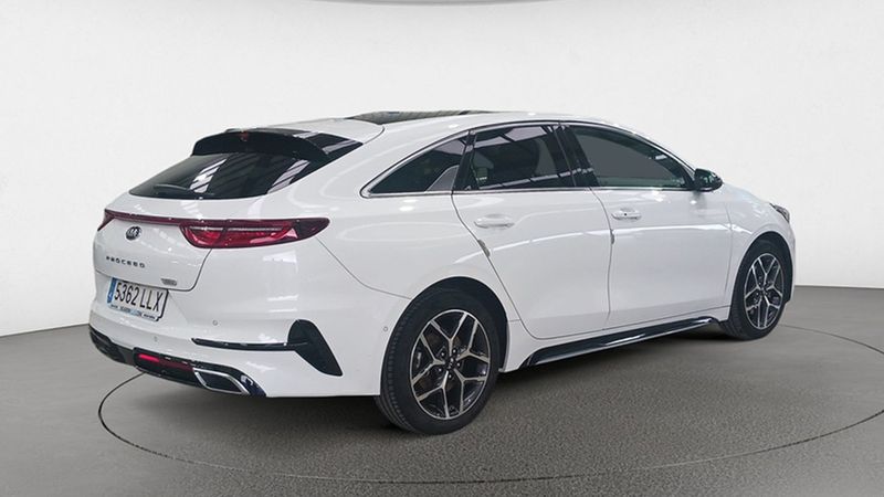 Kia Pro Cee`d • 2020 • 65,700 km 5