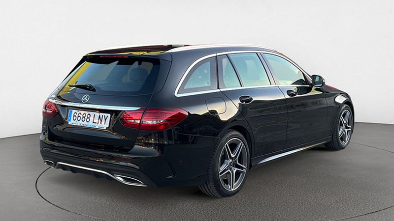 Mercedes-Benz C-Class • 2021 • 52,432 km 5