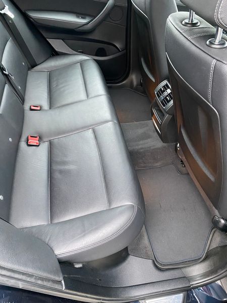 BMW X3 • 2012 • 224,000 km 8