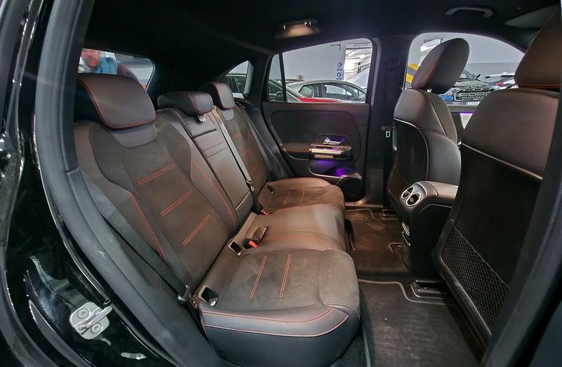 Mercedes-Benz A • 2025 • 5,652 km 13