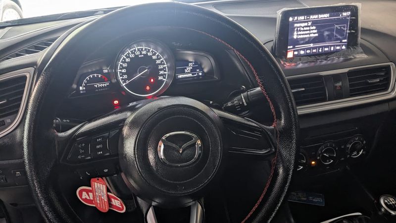 Mazda 3 • 2019 • 55,000 km 4