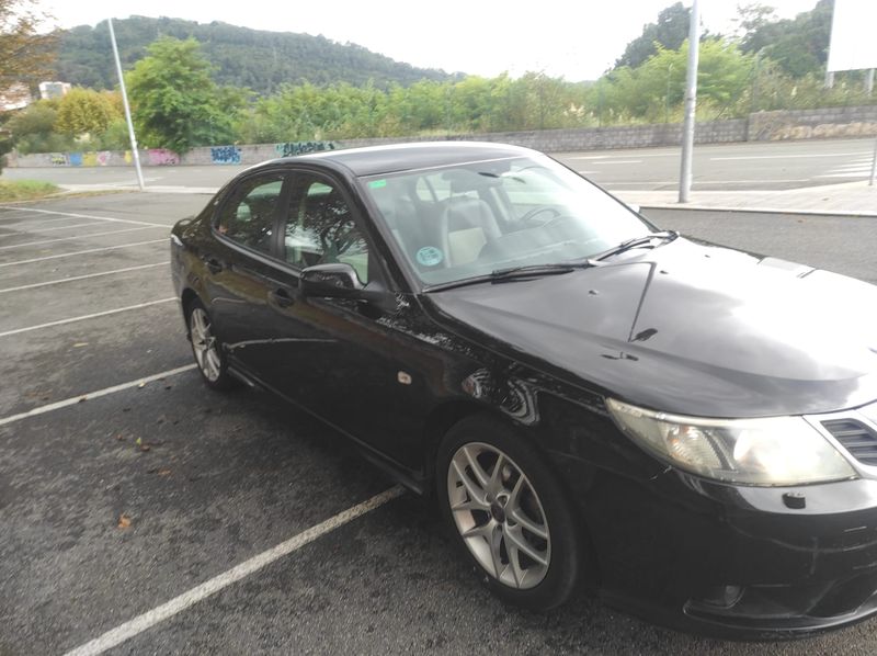 Saab 9-3 • 2007 • 200,000 km 2