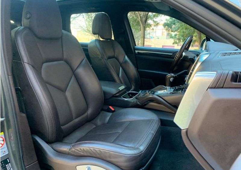 Porsche Cayenne • 2011 • 150,000 km 7