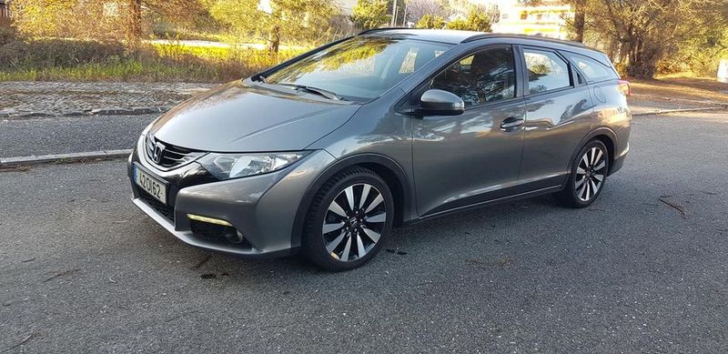 Honda Civic • 2014 • 156,000 km 1