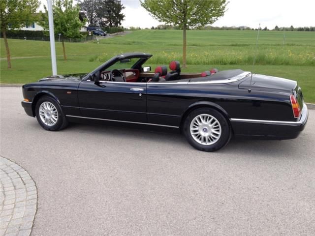 Bentley Azure • 1998 • 32,000 km 4
