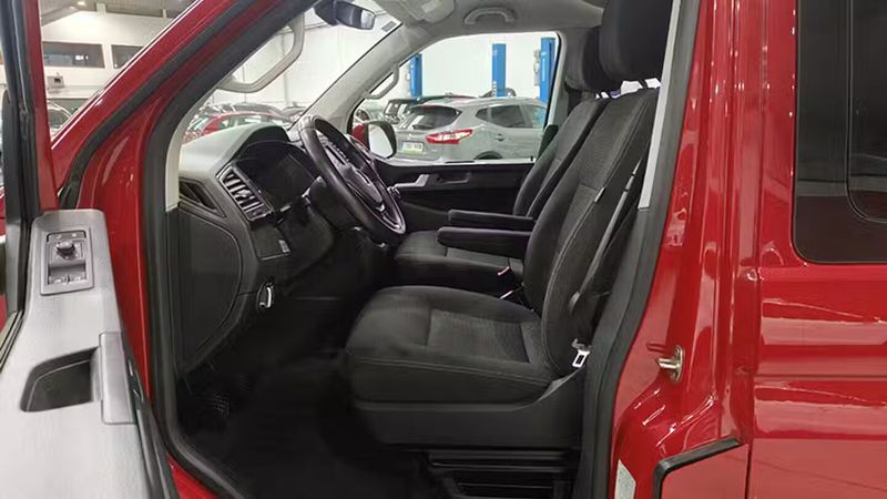 Volkswagen California • 2017 • 132,129 km 15