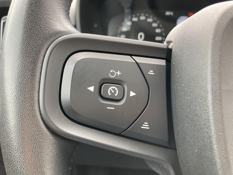 Volvo XC40 • 2021 • 50,273 km 28
