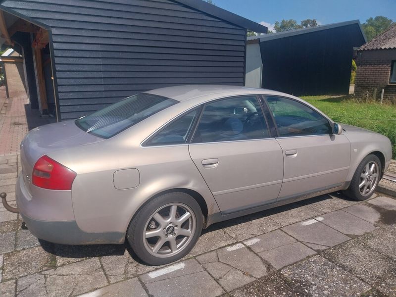 Audi A6 • 1998 • 162,000 km 3