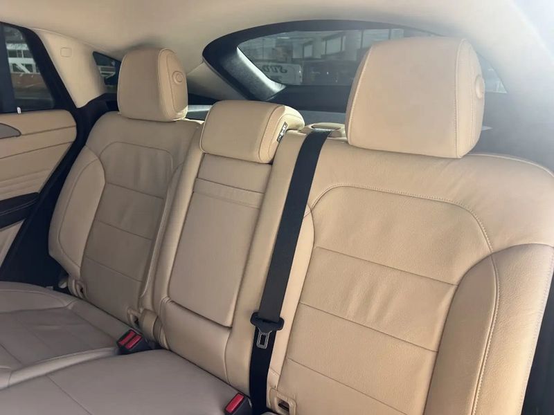 Mercedes-Benz GLE-Class Coupe • 2016 • 129,000 km 8