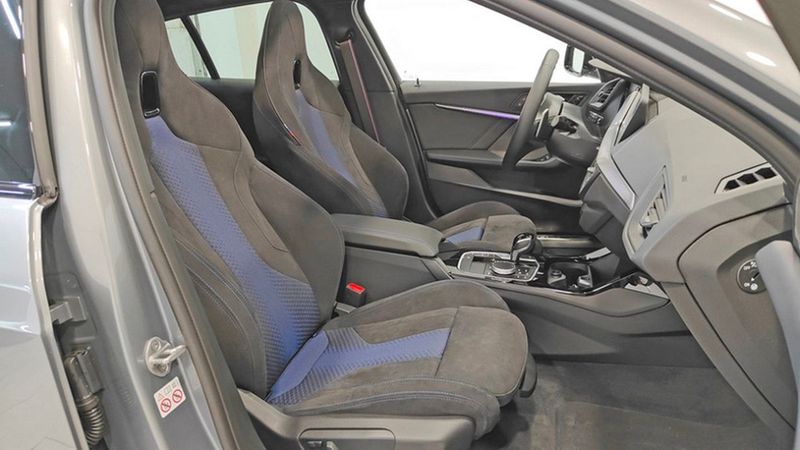 BMW 1 Series • 2024 • 3,264 km 15