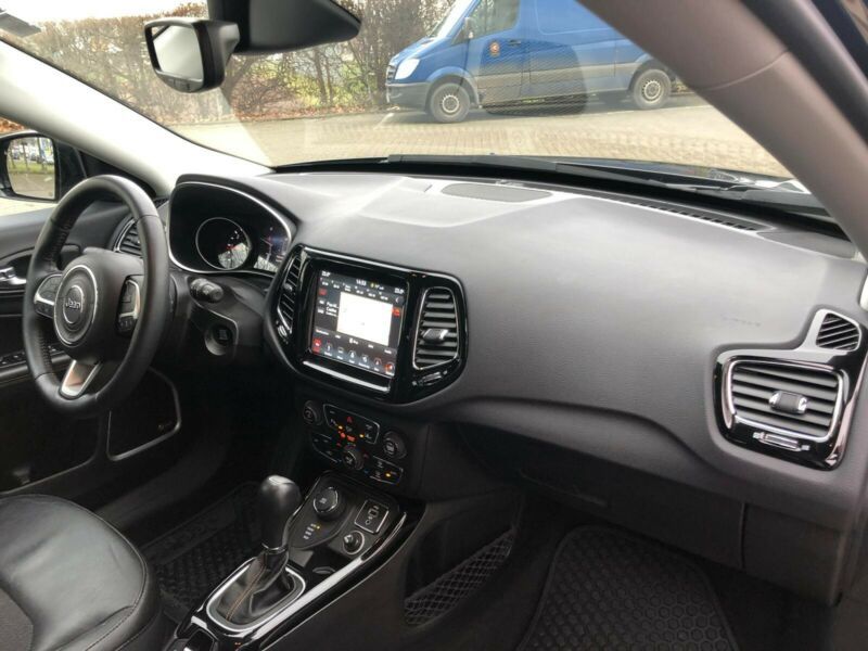 Jeep Compass • 2018 • 104,664 km 12
