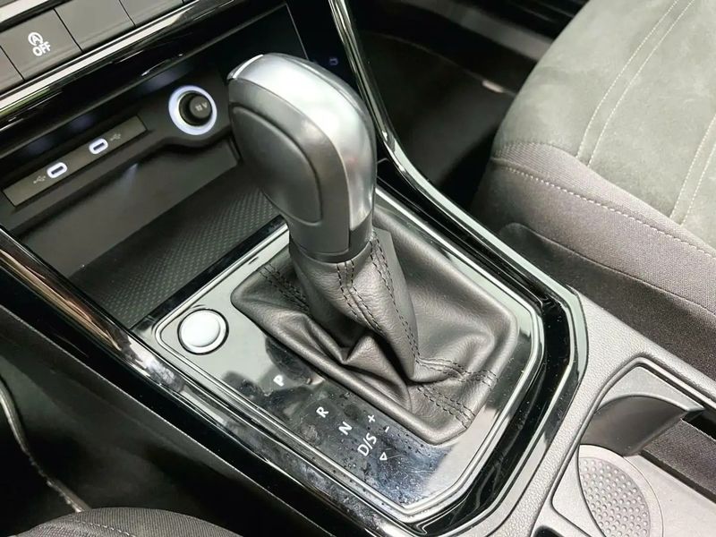 Volkswagen Touran • 2020 • 89,000 km 3