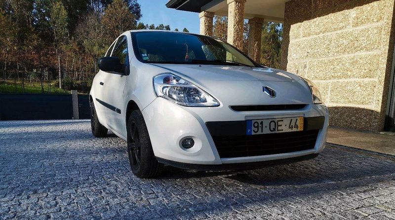 Renault Clio • 2011 • 110,000 km 1