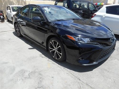 Toyota Camry • 2022 • 30,000 km 1