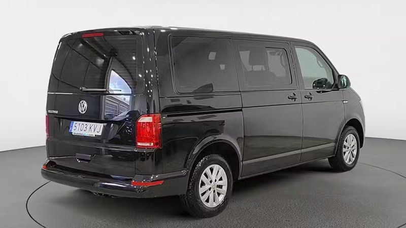 Volkswagen Multivan • 2019 • 121,103 km 8