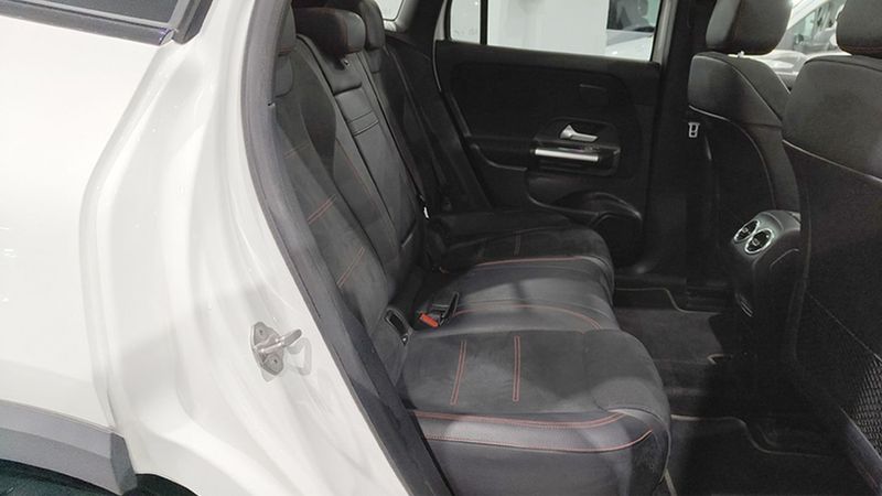 Mercedes-Benz GLA • 2022 • 61,519 km 11