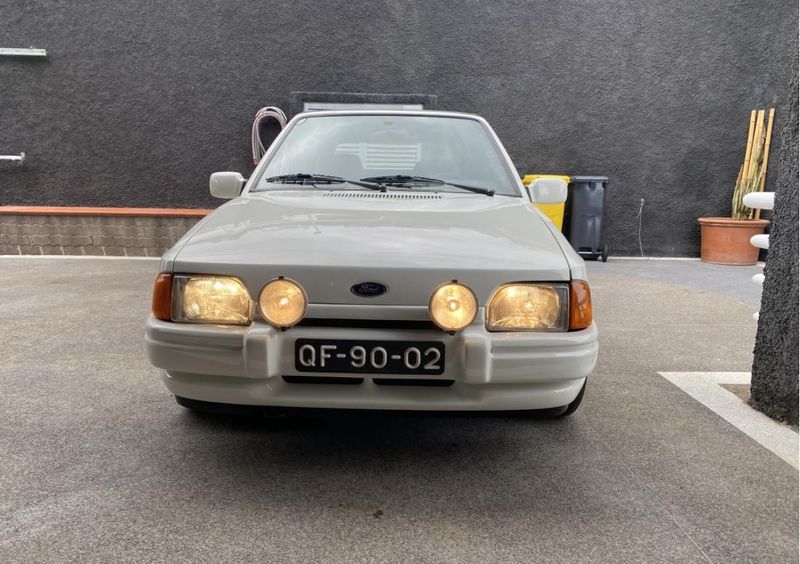Ford Escort • 1988 • 70,000 km 1