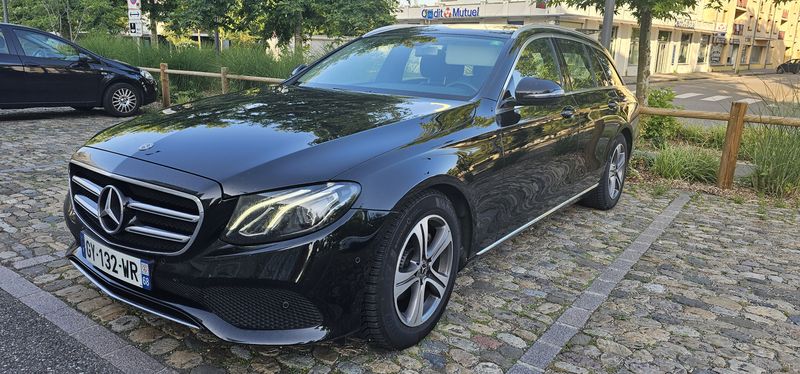 Mercedes-Benz E • 2019 • 123,500 km 1