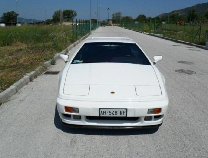 Lotus Esprit • 1993 • 104,000 km 2