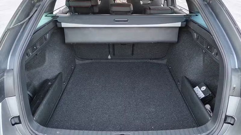 Škoda Octavia • 2023 • 72,167 km 6