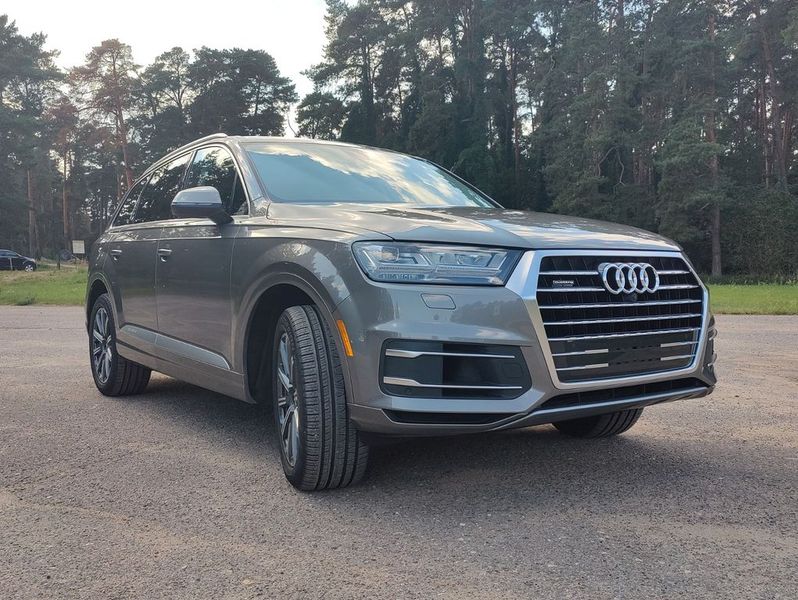 Audi Q7 • 2017 • 132,000 km 1