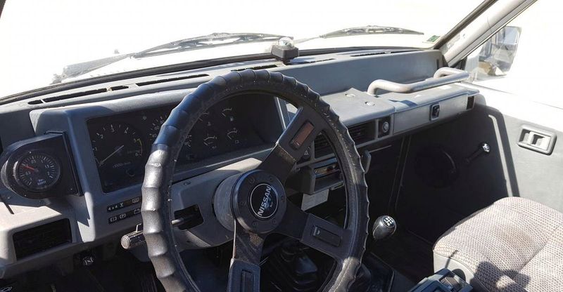 Nissan Patrol • 1992 • 150,000 km 3