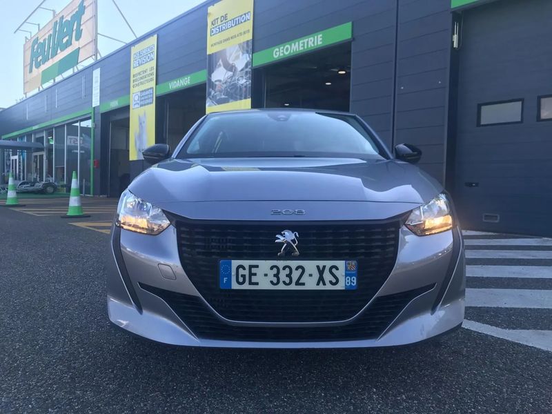Peugeot 2008 • 2022 • 65,919 km 1