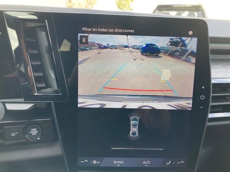 Renault Captur • 2024 • 3,542 km 37