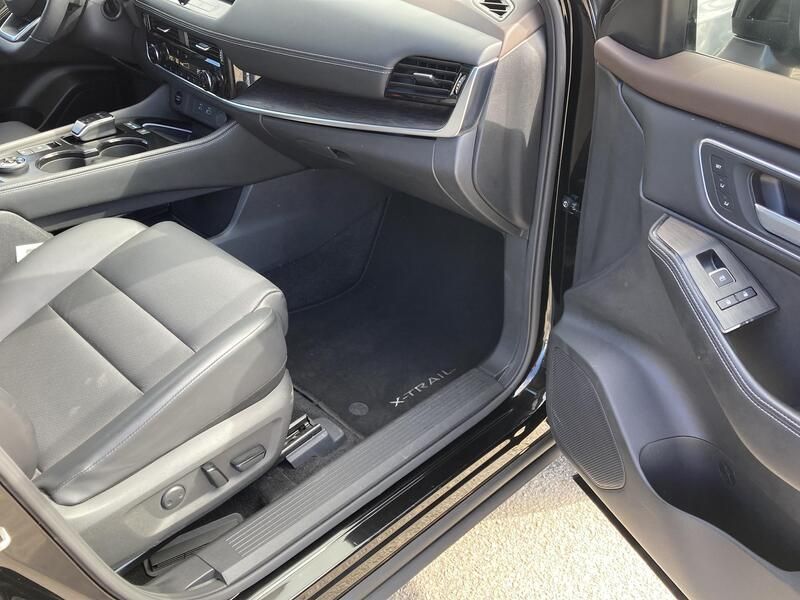 Nissan X-Trail • 2023 • 20,462 km 7