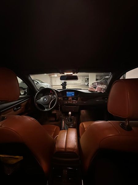 BMW 3 Series • 2009 • 250,000 km 11