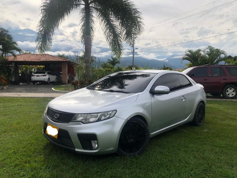 Kia Cerato • 2011 • 105,000 km 1