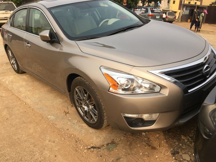 Nissan Altima • 2017 • 32 km 4